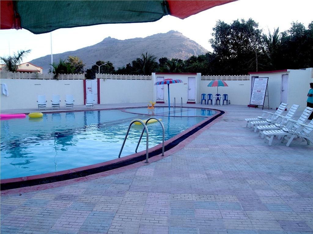 Leo Resorts Dzsunagadh Kültér fotó